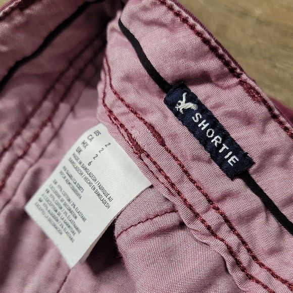 American Eagle Mauve Cute Shortie Shorts ~ Sz 2 ~ Low Rise ~ 4" Inseam - Picture 3 of 4